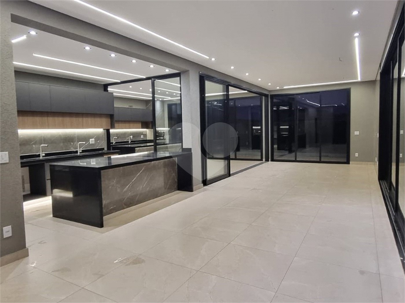 Casa à venda com 4 suítes no condomínio Alphaville, Ribeirão Preto - SP