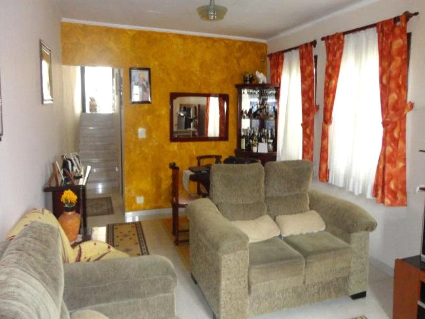 Casa à venda com 3 quartos, sendo 1 suíte, em Jardim Esmeralda, São Paulo, SP