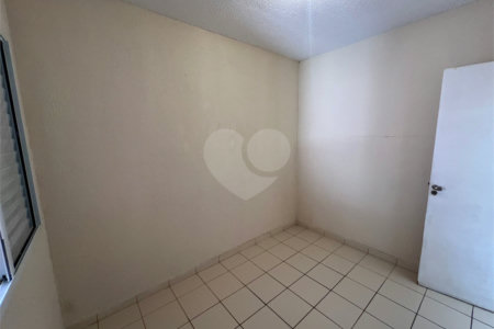 Casa à venda com 2 quartos em Vila Progresso, Itapetininga, SP