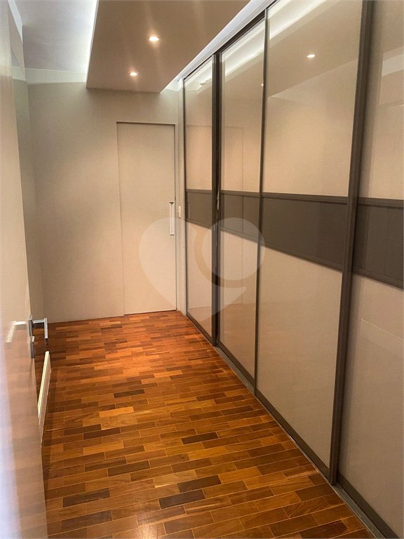 Apartamento à venda com 3 quartos, sendo 2 suítes, em Brooklin Paulista, São Paulo, SP
