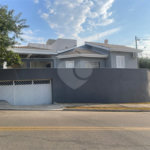 Casa à venda com 4 quartos, sendo 1 suíte, no condomínio Horto Florestal II, Sorocaba - SP