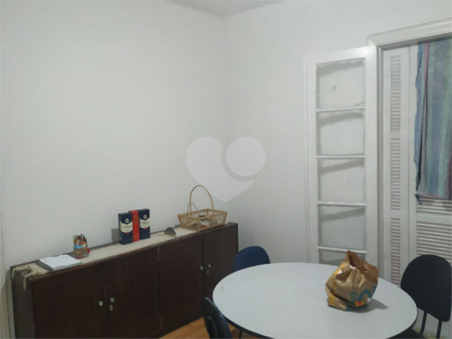 Casa à venda com 7 quartos, sendo 1 suíte,  em Santana, São Paulo, SP