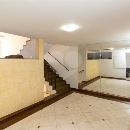 Sobrado à venda com 6 quartos, sendo 4 suítes,  em Alto da Lapa, São Paulo, SP