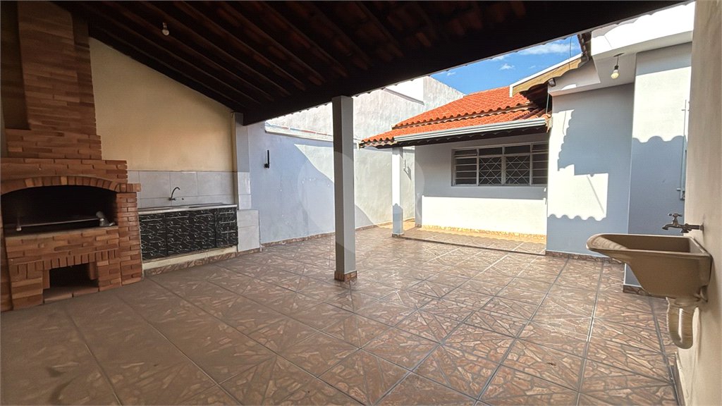 Casa à venda com 3 quartos em Vila Costa e Silva, Indaiatuba, SP