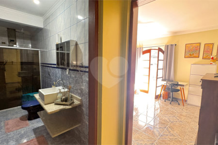 Sobrado à venda com 3 quartos, sendo 1 suíte, em Jardim São Guilherme, Sorocaba, SP