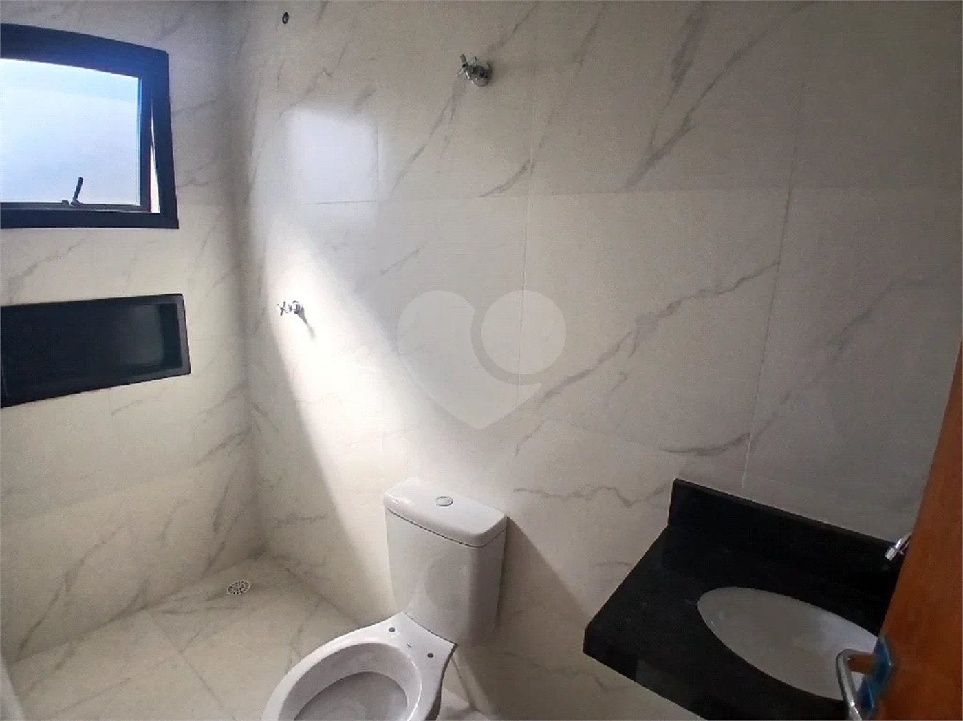 Casa à venda com 2 quartos no condomínio Sintra, São Paulo - SP