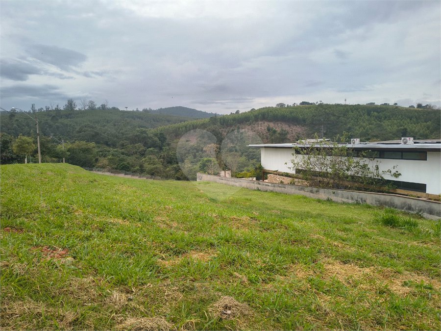 Terreno à venda no condomínio Residencial Campo de Toscana, Vinhedo - SP