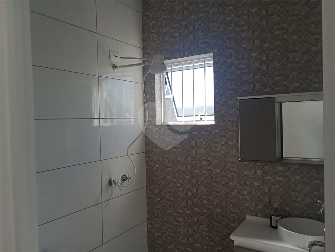Casa à venda com 3 quartos, sendo 1 suíte,  em Residencial Lago dos Ipês, Itapetininga, SP