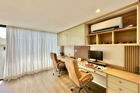 Casa à venda com 2 suítes no condomínio Gran Loft, Cotia - SP