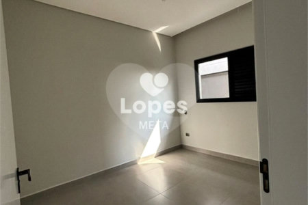 Casa à venda com 3 quartos, sendo 1 suíte,  no condomínio Terras do Vale, Caçapava - SP