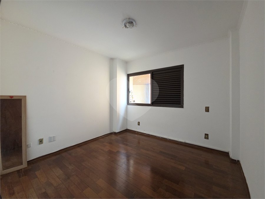 Apartamento à venda com 3 quartos, sendo 2 suítes, no Centro, Sorocaba, SP