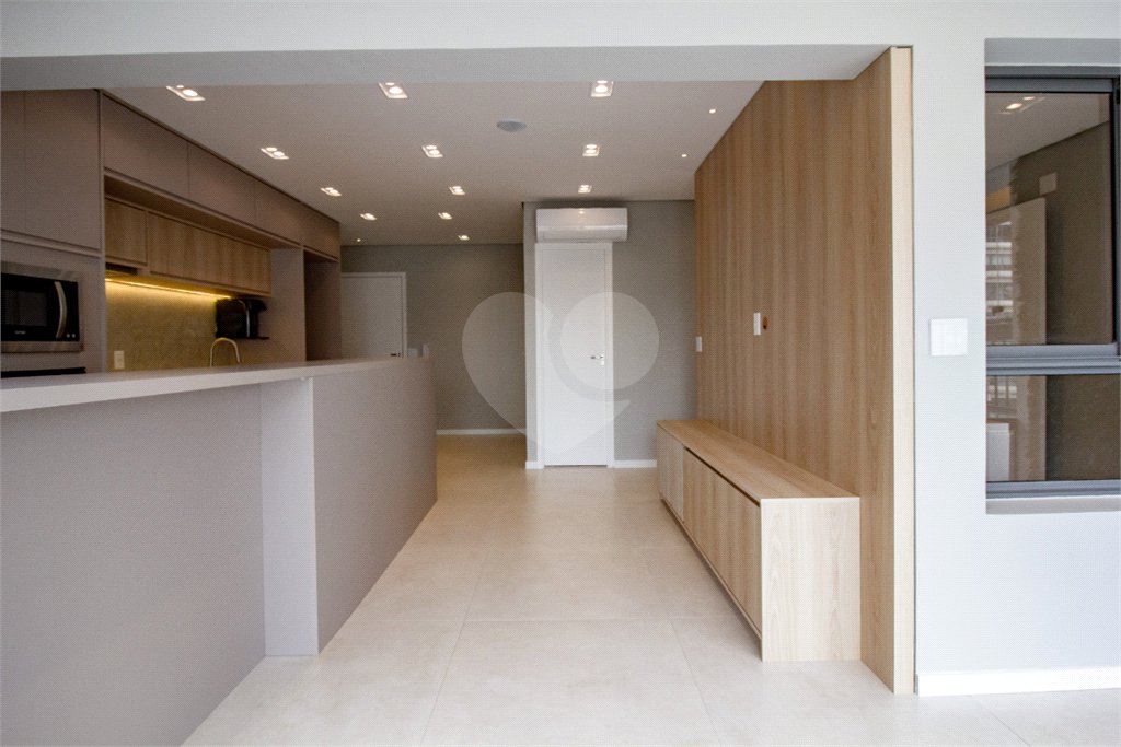 Apartamento à venda com 3 quartos, sendo 2 suítes, em Brooklin Paulista, São Paulo, SP