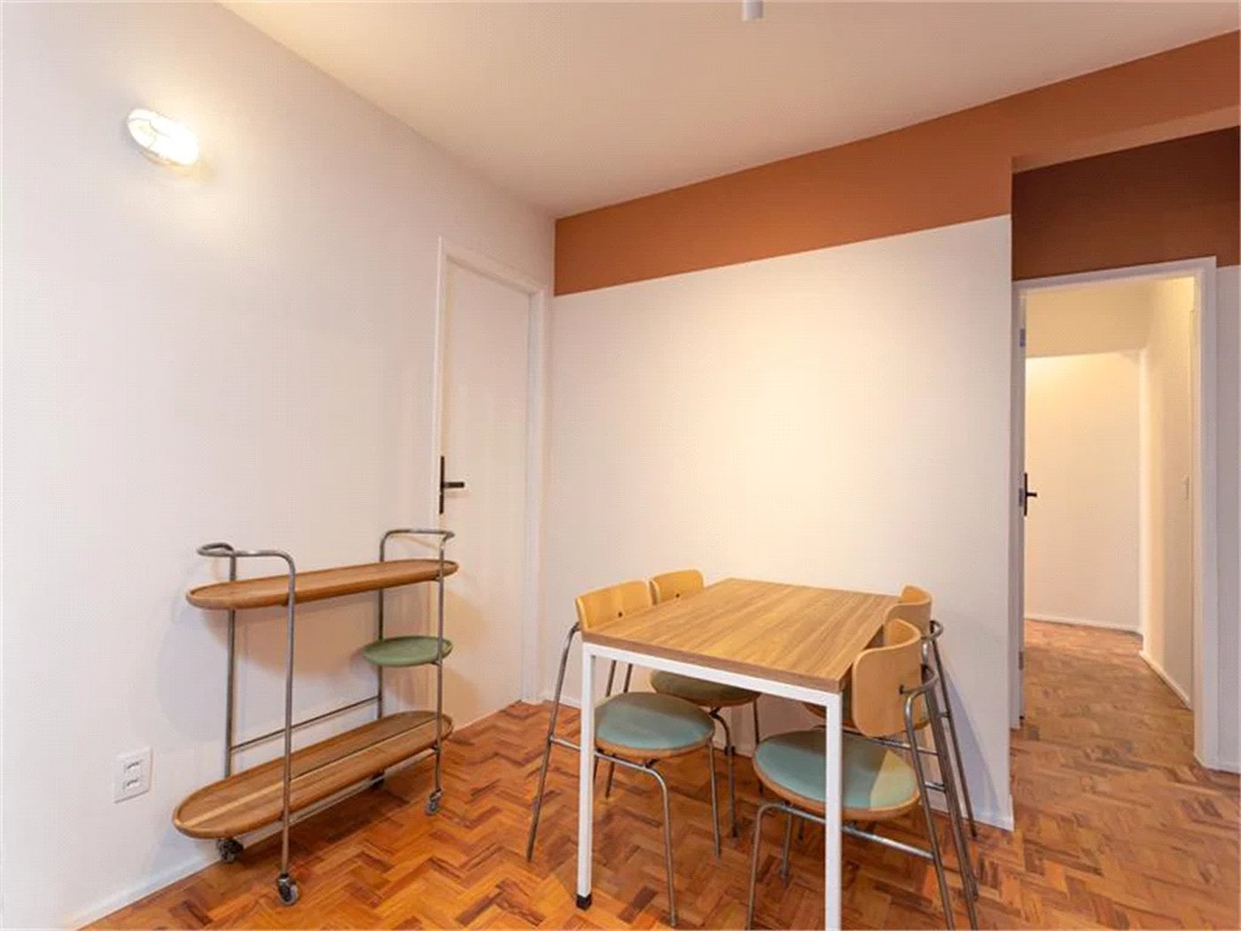 Apartamento à venda com 4 quartos, sendo 2 suítes, em Pinheiros, São Paulo, SP