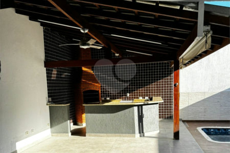 Casa à venda com 3 quartos, sendo 1 suíte, no condomínio Residencial Villa dos Inglezes, Sorocaba - SP