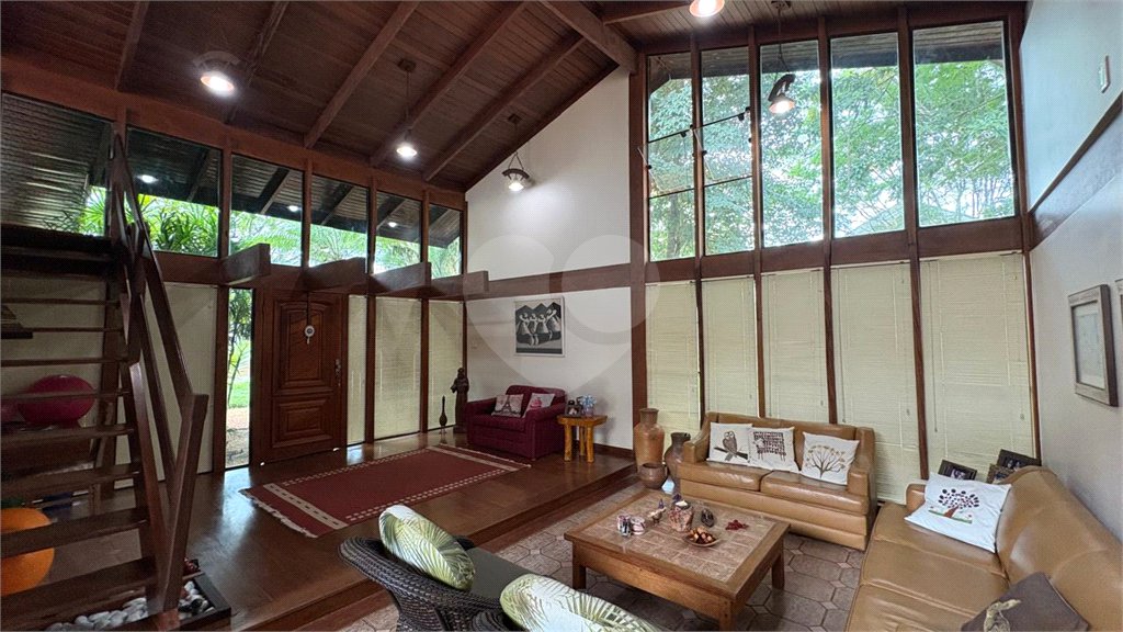 Casa à venda com 4 quartos, sendo 2 suítes,  no condomínio Vivendas do Lago, Sorocaba - SP