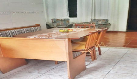 Sobrado à venda com 3 quartos em Tremembé, São Paulo, SP