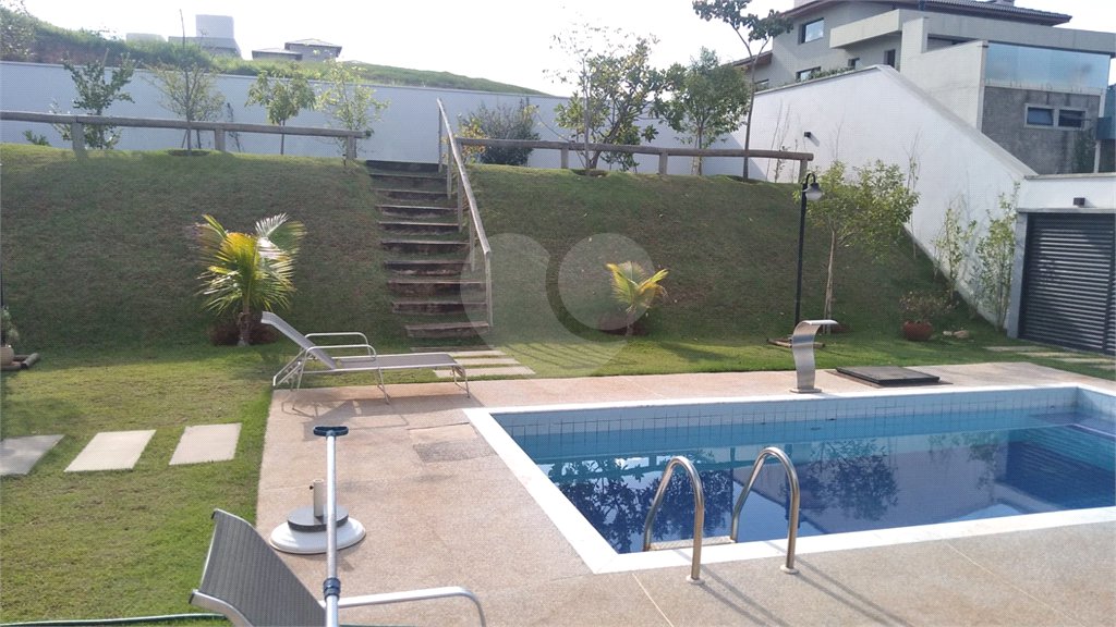 Casa à venda com 4 quartos, sendo 2 suítes, no condomínio Campos de Santo Antonio II, Itu - SP