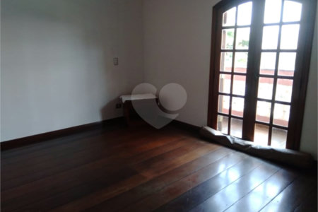 Sobrado à venda com 5 quartos, sendo 2 suítes, em Vila Rosália, Guarulhos, SP