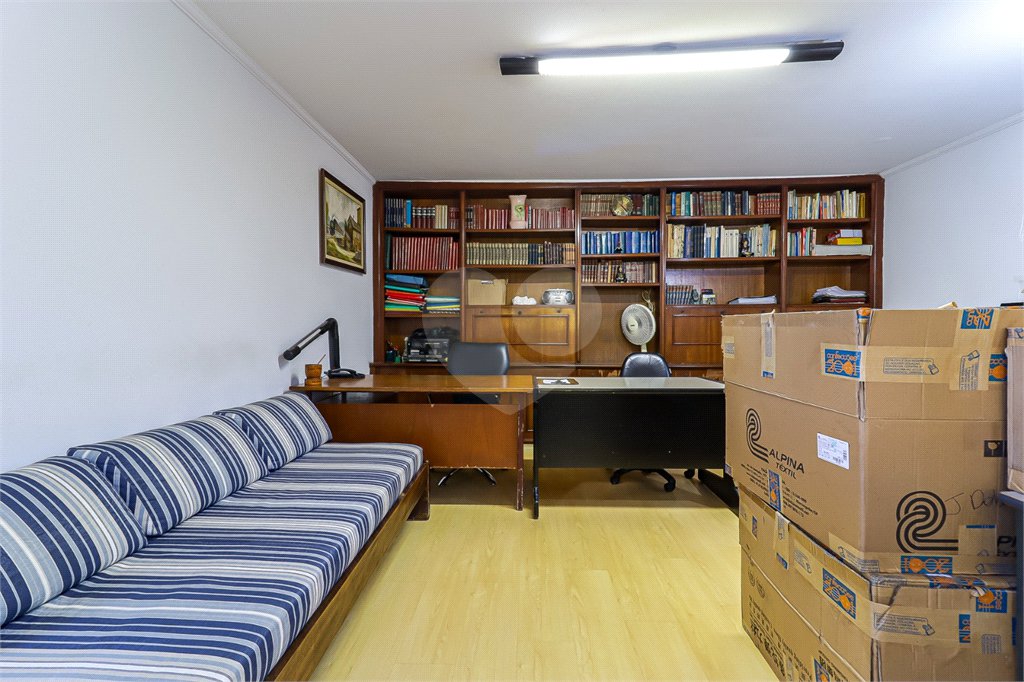 Casa à venda com 3 quartos, sendo 1 suíte, em Mirandópolis, São Paulo, SP