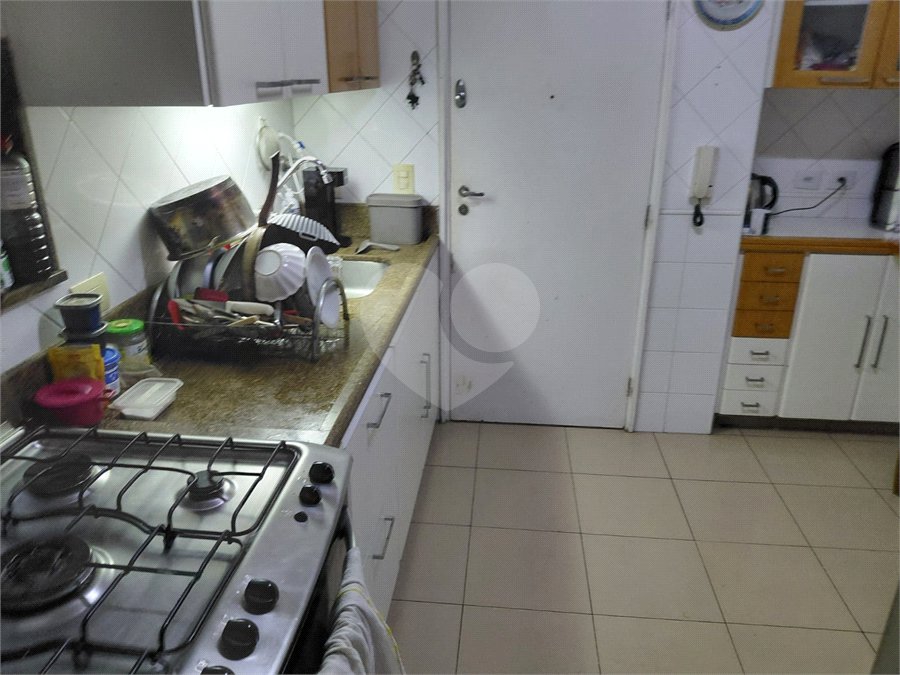 Apartamento para alugar com 3 quartos, sendo 1 suíte, em Cerqueira César, São Paulo, SP