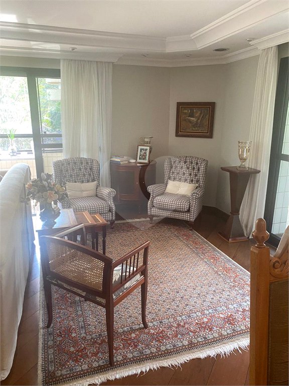 Apartamento à venda com 3 suítes em Jardim Londrina, São Paulo, SP
