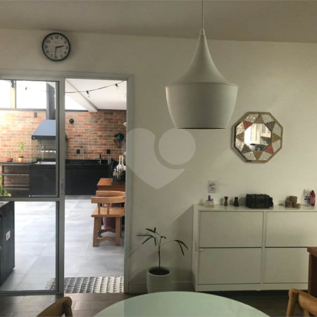 Apartamento à venda com 3 quartos, sendo 1 suíte, em Jardim Parque Morumbi, São Paulo, SP