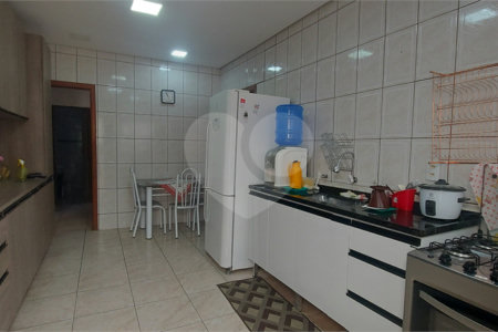 Casa à venda com 3 quartos, sendo 1 suíte, em Vila Jardini, Sorocaba, SP