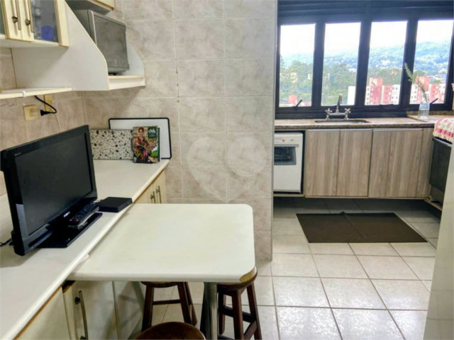 Apartamento à venda com 3 quartos, sendo 1 suíte, em Jardim Leonor Mendes de Barros, São Paulo, SP