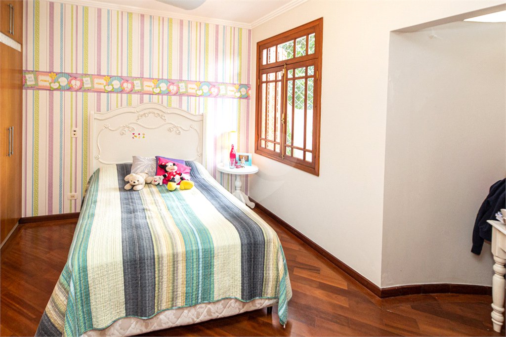 Sobrado à venda com 4 quartos, sendo 2 suítes, em Alto da Boa Vista, São Paulo, SP