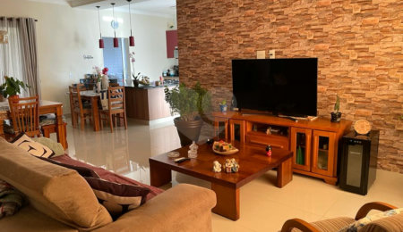Casa à venda com 3 quartos, sendo 1 suíte,  no condomínio Vila Hipica Ii, Vinhedo - SP