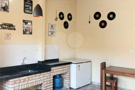 Casa de Vila à venda com 3 quartos em Jardim Santa Cruz, Salto, SP