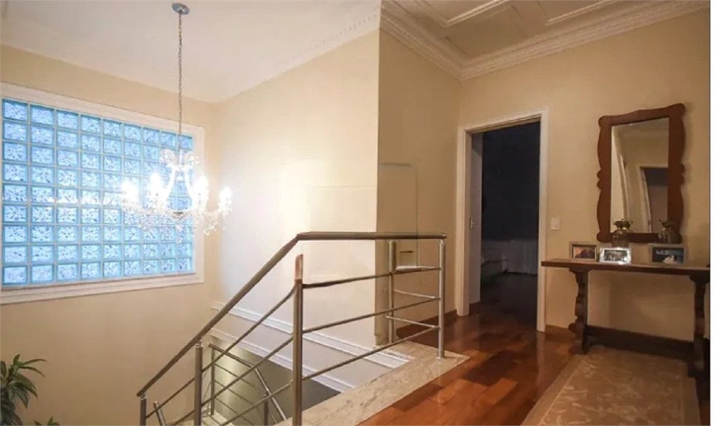 Casa à venda com 5 suítes em Jardim Londrina, São Paulo, SP