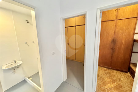Apartamento à venda com 4 quartos, sendo 1 suíte, em Lagoa, Rio de Janeiro, RJ