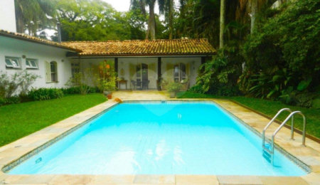 Casa Térrea à venda com 4 suítes em Alto da Boa Vista, São Paulo, SP