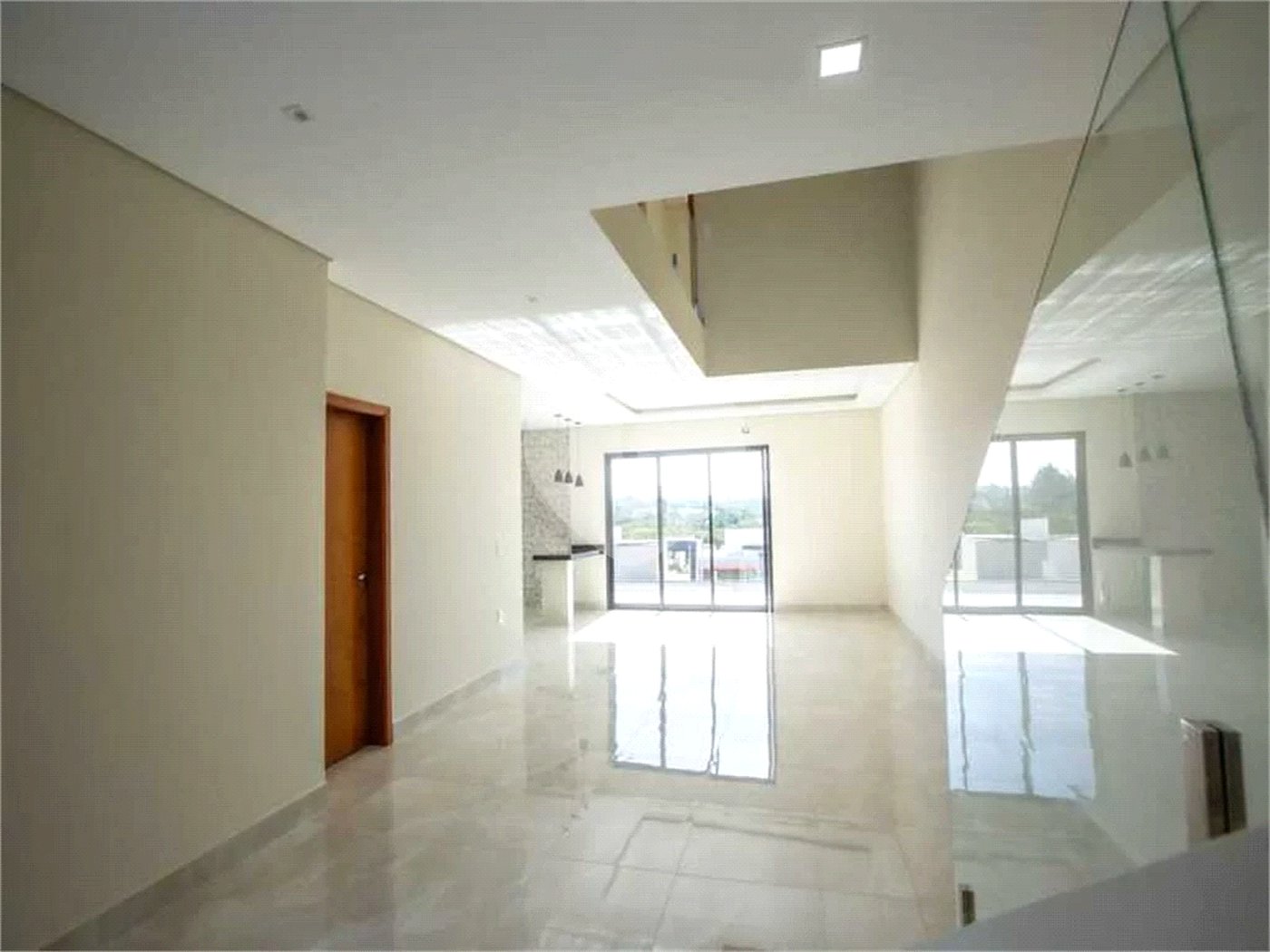 Casa à venda com 3 quartos, sendo 1 suíte, no condomínio Jardim Piemonte, Indaiatuba - SP