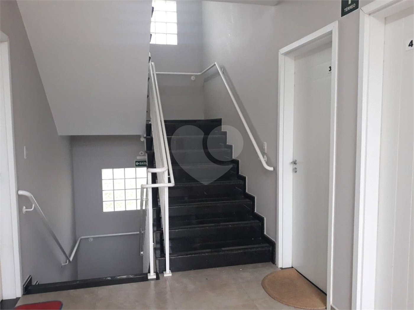 Apartamento à venda com 2 quartos, sendo 1 suíte,  em Jardim Brasil, São Roque, SP