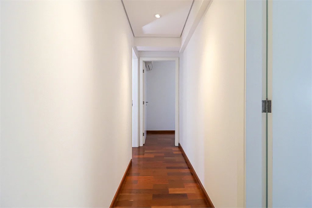 Apartamento à venda com 3 suítes em Cidade Monções, São Paulo, SP