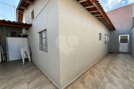 Casa à venda com 3 quartos, sendo 1 suíte, no Centro, Salto, SP