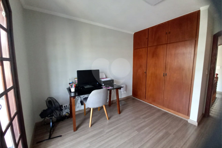 Sobrado à venda com 4 quartos, sendo 1 suíte, em Tremembé, São Paulo, SP