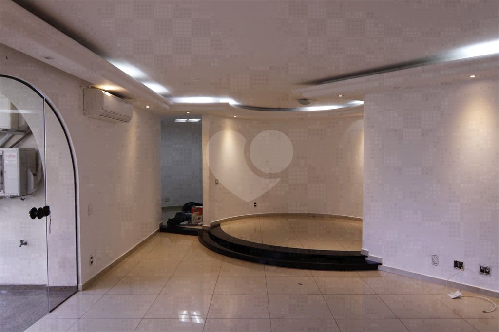Apartamento à venda com 4 quartos, sendo 2 suítes, em Indianópolis, São Paulo, SP