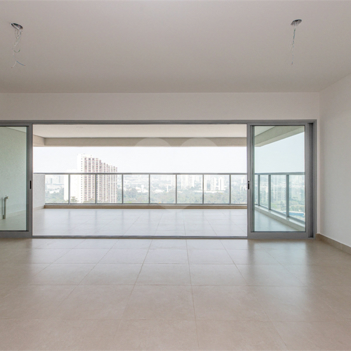 Apartamento à venda com 3 suítes em Jardim Marajoara, São Paulo, SP