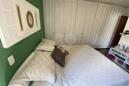 Apartamento à venda com 4 quartos, sendo 1 suíte, em Santa Teresinha, São Paulo, SP