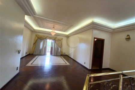Casa à venda com 6 suítes no condomínio Portal da Raposo, Sorocaba - SP