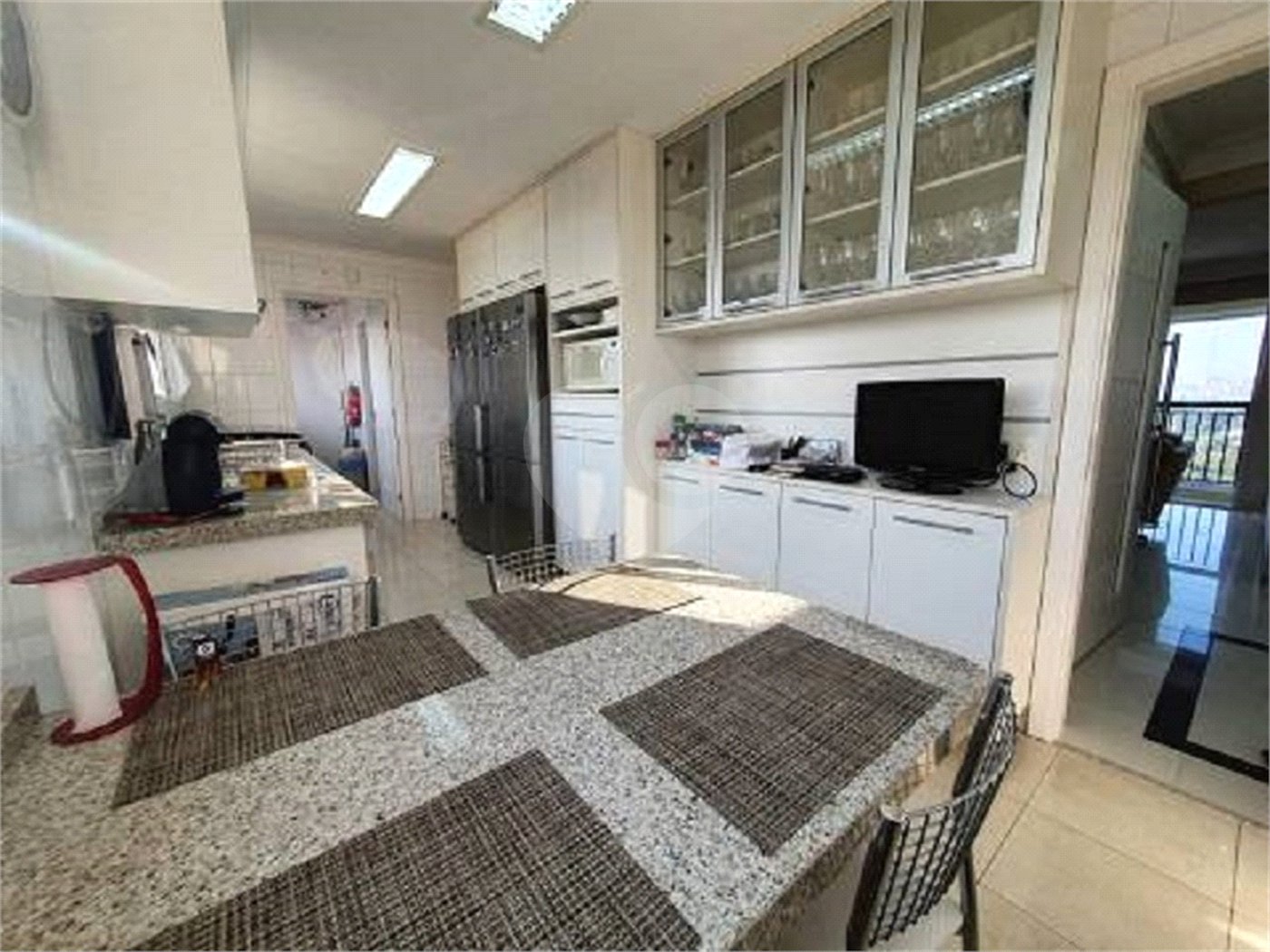 Apartamento à venda com 3 suítes em Vila Progredior, São Paulo, SP