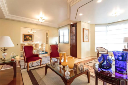 Apartamento à venda com 4 quartos, sendo 2 suítes, em Planalto Paulista, São Paulo, SP