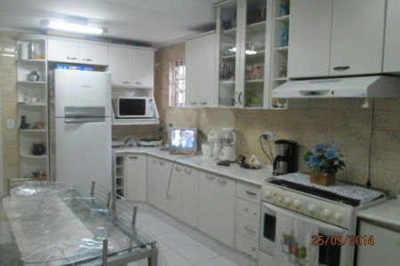 Sobrado à venda com 3 quartos, sendo 1 suíte,  em Vila Medeiros, São Paulo, SP