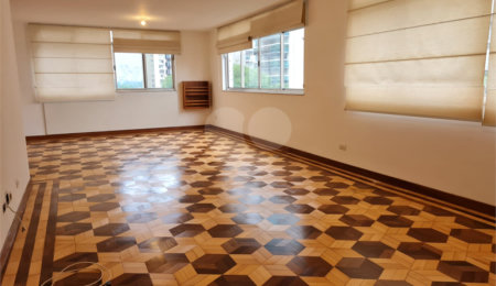 Apartamento à venda ou para alugar com 3 quartos, sendo 1 suíte,  em Itaim Bibi, São Paulo, SP