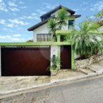 Casa à venda com 4 suítes no condomínio San Diego Park, Cotia - SP