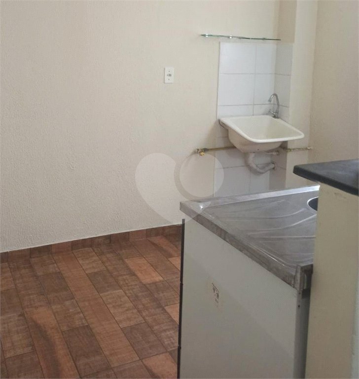 Apartamento no térreo, localizado no Condomínio Residencial Monte Everest