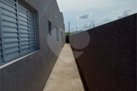 Casa térrea à venda em Nazaré Paulista/SP, no loteamento Quintas de São José
